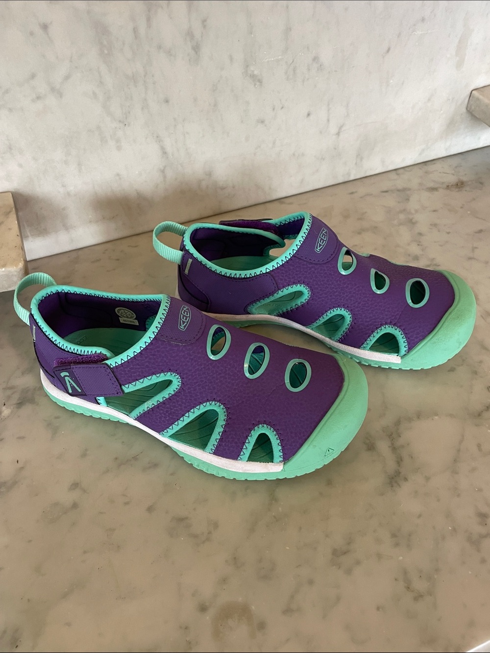 KEEN Kids' Stingray Closed Toe Water Sandal Shoe Purple/Cockatoo 3